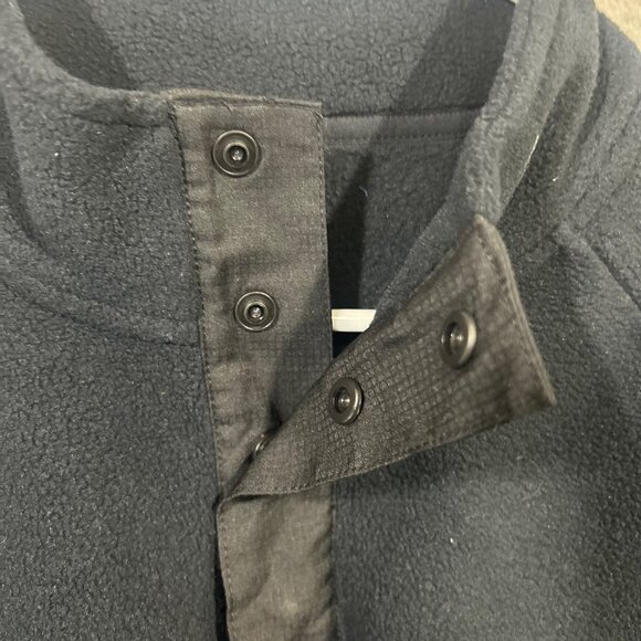 Oakley Women's Pullover Black Fleece Sweatshirt Performance Fit Snap Neck XL - Picture 4 of 10